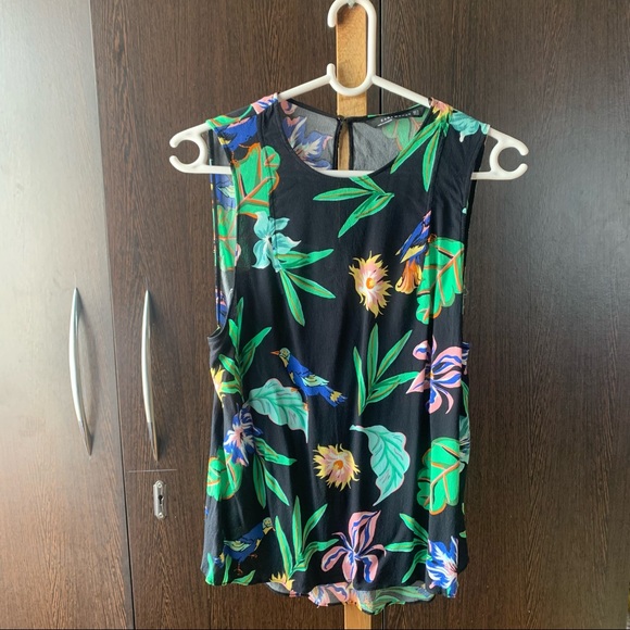 ZARA sleeveless top - Picture 3 of 5